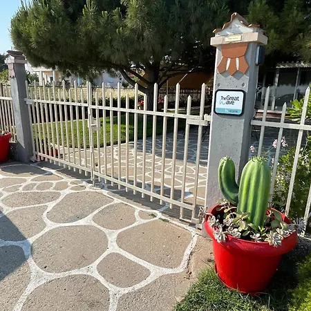 The Great Wave Beachfront House Nea Plagia Vakantiehuis